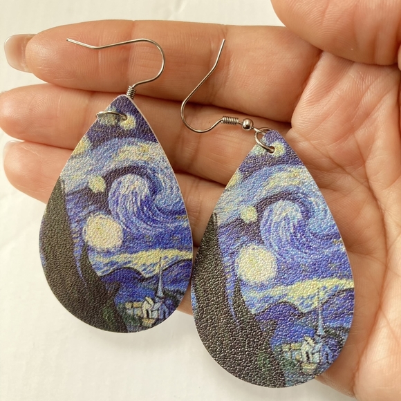 BNWT Starry Night Pleather Teardrop Earrings - Celestial and Stylish - Picture 7 of 15